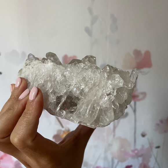 Beautiful sparkly super clear clear quartz crystal - Picture 5 of 8